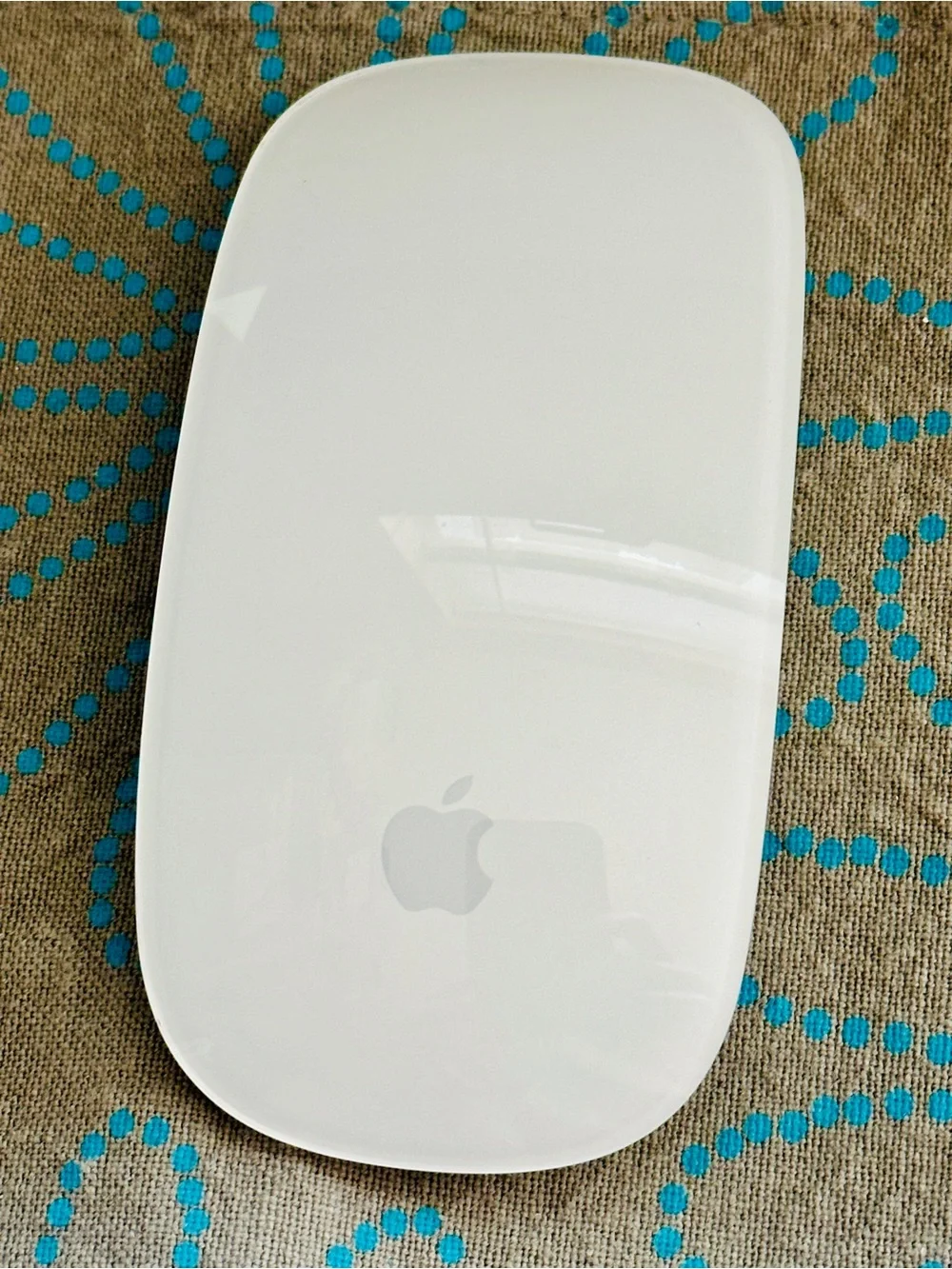 Apple Magic Mouse 2 Silver White Wireless Bluetooth Mac Rechargeable A1657 Clean